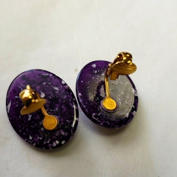 Clip on Earrings Purple Enamel Look and Gold Look - Picture 3 of 7